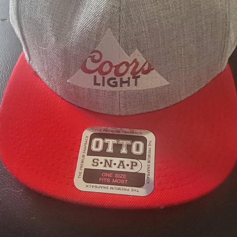 Coors Light Snapback OTTO hat silver and red